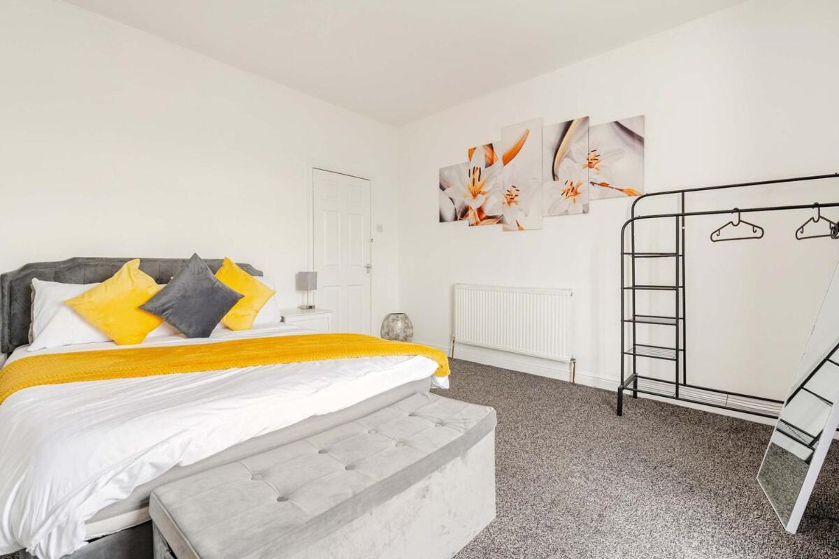 2 Min Walk Etihad Stadium & Coop Arena - 3br, Free Parking * Manchester